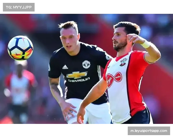 英超战术革命：长传与定位球占比飙升至近三成